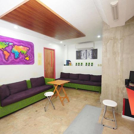 Mnl Boutique Hostel Makati City Exterior foto